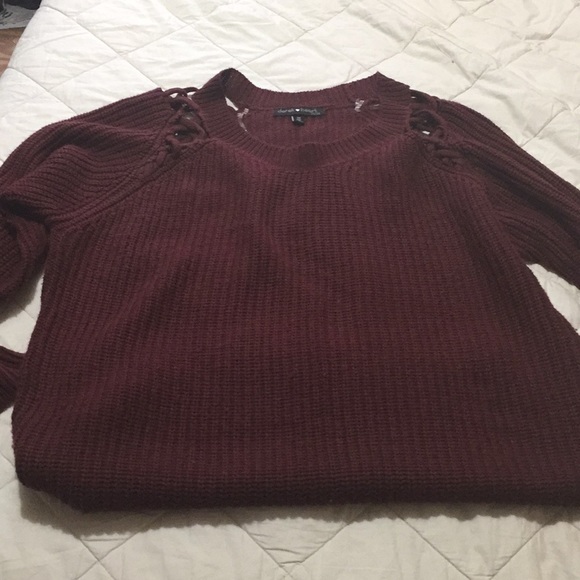 Derek Heart Sweaters - Sweater